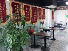 -阿姨来了月嫂服务中心(徐汇店)