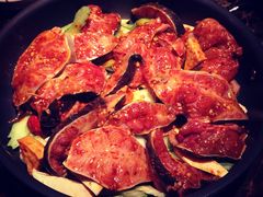 鲶鱼锅-猪啊牛呀羊啊铜盘烤肉(正大广场店)