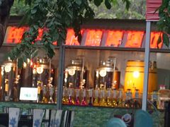 -三亚火车头万人海鲜广场