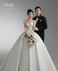 -雪中彩影婚纱摄影·微光艺术中心