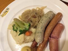 -LENBACH兰巴赫西餐啤酒坊(大连星海广场店)