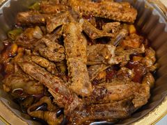 香辣翅膀+扒骨肉+肥肠-六月雪干锅(涪城万达广场店)