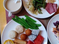 -上海西藏大厦万怡自助餐厅(徐汇店)