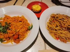 -必胜客(WOW中心城店)