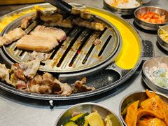 -GOGIYA·咕叽吖韩国传统烤肉店(东方新天地店)