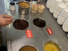 自助调料区-蜀中吴养生板栗鸡(会展店)