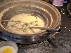 -陈大锅·岳阳鱼馆·地道岳阳菜(美食街店)