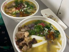 -文山荷鲜居(翠湖店)