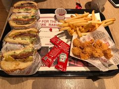 -The Habit Burger Grill 哈比特汉堡(复兴soho店)