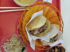 -闫家驴肉老店(华电一校店)