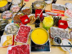 -杨老板·海鲜集市火锅·鲜切牛肉(中防万宝店)