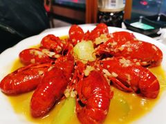 -沪小胖小龙虾(淮海中路旗舰店)