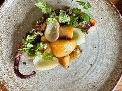 烤章鱼脚配烤桃子-BOR Eatery(安福路店)