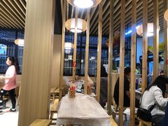 大堂-郑记•不夜城烧烤•龙虾•虾蟹(黄鹤楼店)