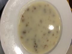 奶油蘑菇汤-豪客来牛排(新街口羊皮巷店)