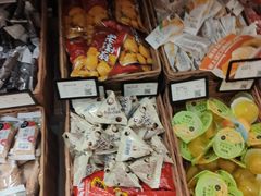 -来伊份(我格广场武宁路店)