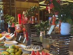 -大中华希尔顿酒店-念自助餐·嗨啤·小龙虾