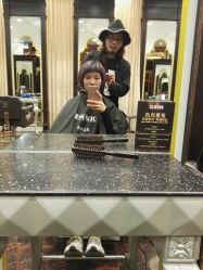 点击看大图 -八佰伴8008星级形象店