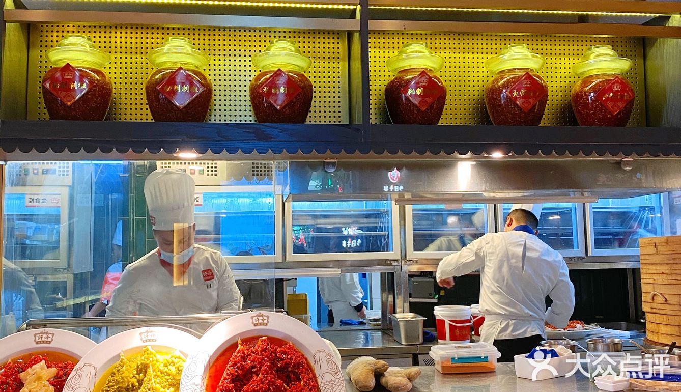 美食探店｜冬日必吃美味[爱心]许爷剁椒鱼头[爱心]