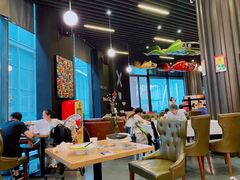 -汽车博物馆主题餐厅