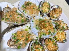 -三亚火车头万人海鲜广场