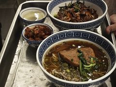 -沪西老弄堂面馆(定西路店)