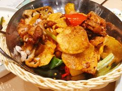 香辣干锅牛蛙-避风塘(宝山万达店)