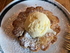 苹果派伴香草冰淇淋-SMOKI & CO(五大道店)