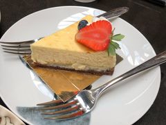 -上海滴水湖皇冠假日酒店