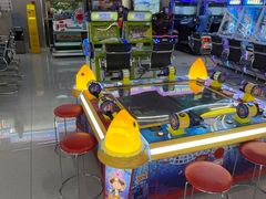 -爱玩嘉年华(龙湖曲江天街店)