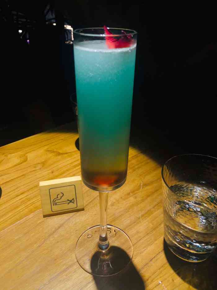 alphase·花酒-"五道口一栋经典商用楼里的小酒吧同层有好.