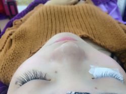 -唯美美甲美睫美肤中心