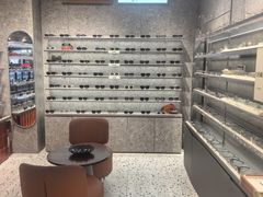 -MUJOSH木九十眼镜(月星环球港B1店)
