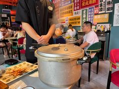 -蚝堡海鲜·威海菜·海肠捞饭·烧烤·亚洲吃蚝公司(幸福门店)