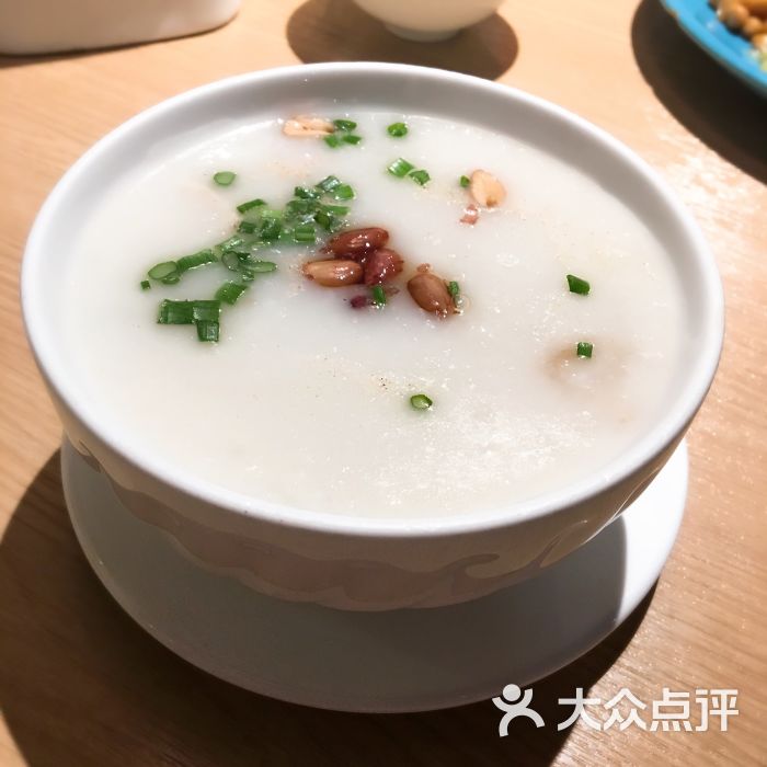 避风塘艇仔粥