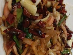 酸萝卜鱿鱼须-花楸树下(观水路店)