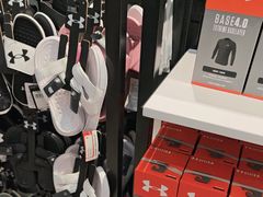 -UNDER ARMOUR(八达岭奥莱店)