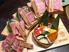 -山川小町·极番烧肉(新地假日广场店)