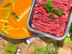 -王奋斗贵州酸汤牛肉火锅