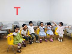 -英孚教育青少儿(昆城广场中心)