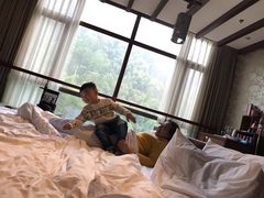 -中铁花水湾温泉酒店(大邑店)
