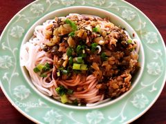 雪菜肉丝面-老清朝包子铺(开明街店)