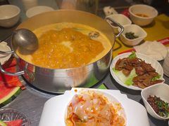 -四季喧黔味豆米火锅(万达广场店)