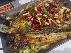 -鸣记脆皮烤鱼·海鲜烤鱼(三八广场店)