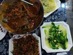 -临江餐馆二楼美食部落
