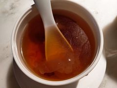 冰糖桃胶炖雪梨-初蓉丨遇见新川菜(亲贤街荣耀店)