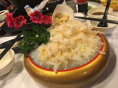 -鲜入围煮花胶鸡海鲜火锅