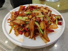 -悦府东北私房菜·饺子王·铁锅炖(长白山万达店)