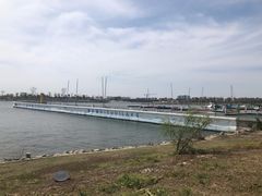 -上海滴水湖皇冠假日酒店