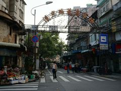 -溪岸路花鸟市场